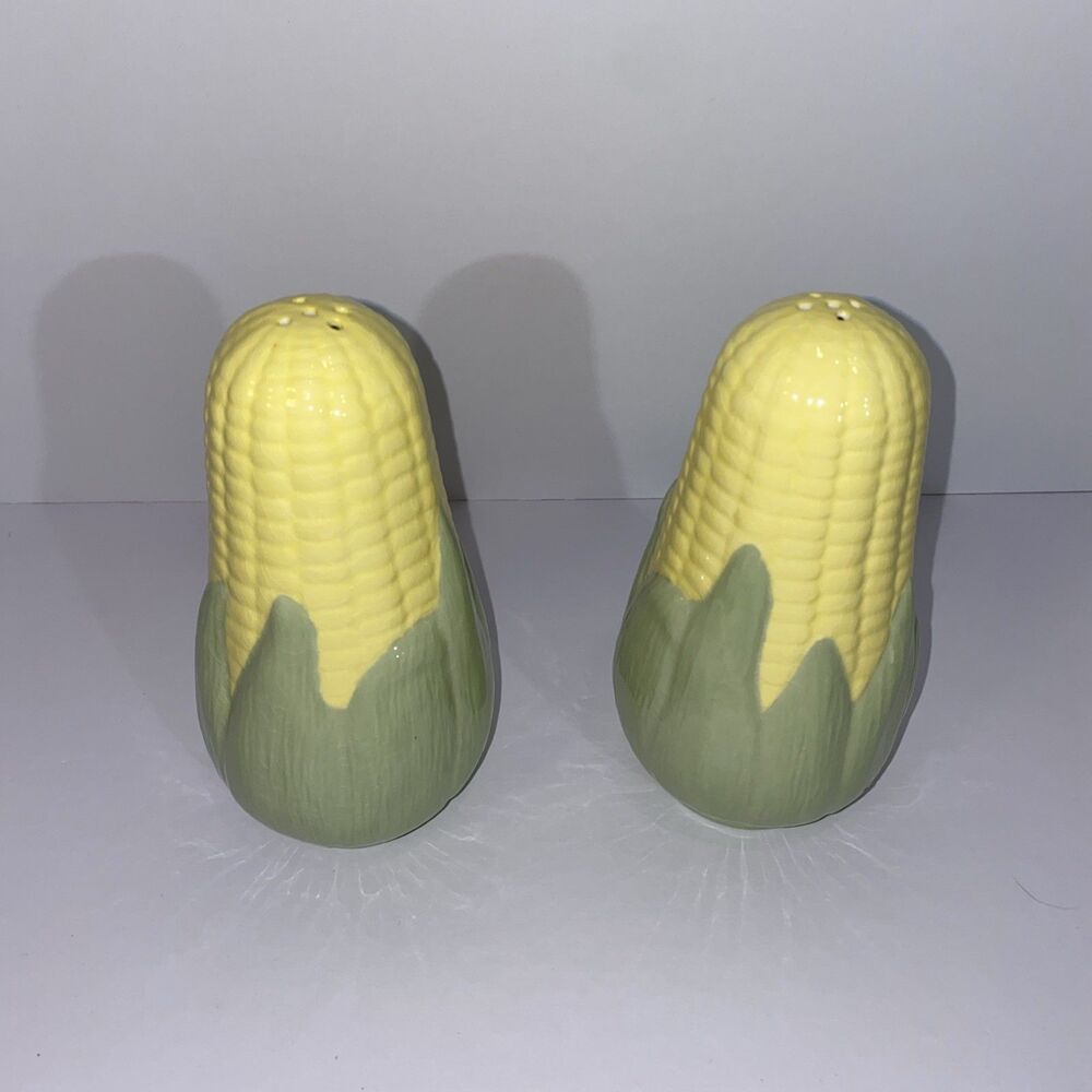 Vintage Corn King Corn Salt Pepper Shakers 5.5" Shawnee Style Farmhouse w/ Corks